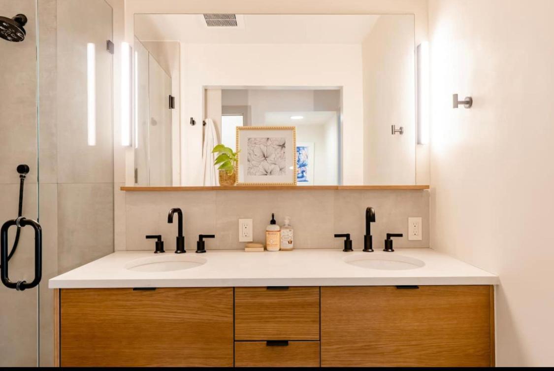 Unique Designer 3 Bed 3 Bath Denver